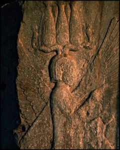 Cyrus the Great with an Eyptian headgear with 3 fishes