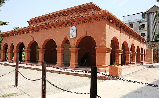 parsi-cemetery-in-rawalpindi